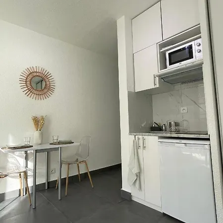 Studio A Deux Pas De La Mer Nice Extérieur photo